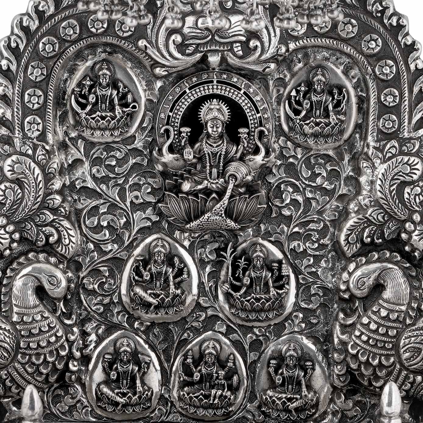 Antique Mandhasanam
